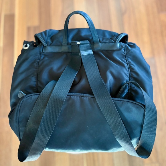 VINTAGE Prada nylon backpack - Picture 2 of 5